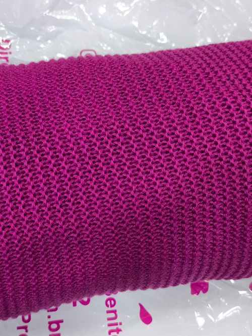 Cor Roxo