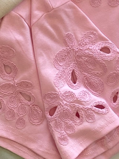 Cor Rosa Bebê