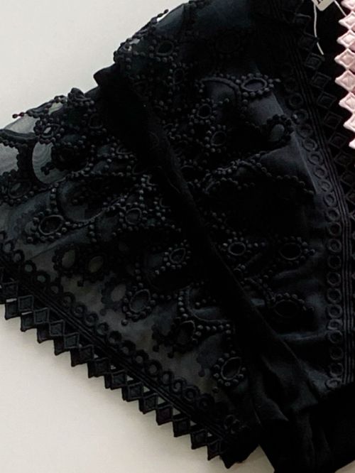 Cor Preto