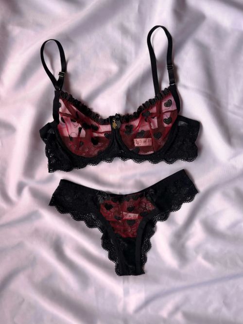 Cor Preto C/ Vermelho