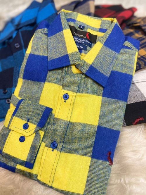 Cor Azul Bebê com Amarelo Neon