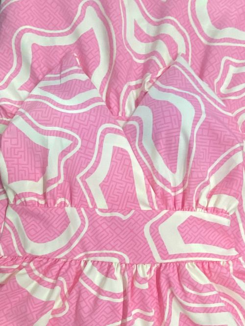 Cor Rosa Bebê/Branco
