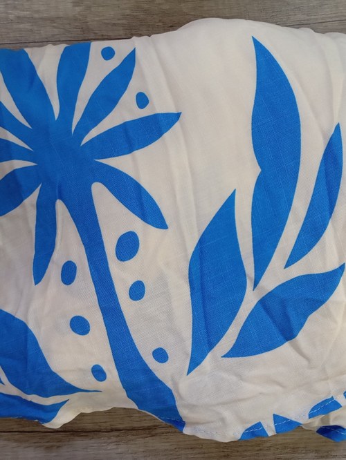 Cor Branco/Azul Bebê