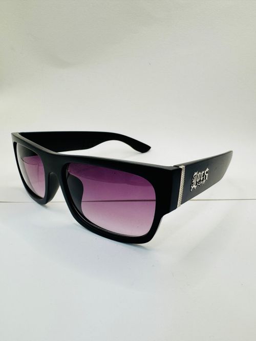 Cor Off/ Preto