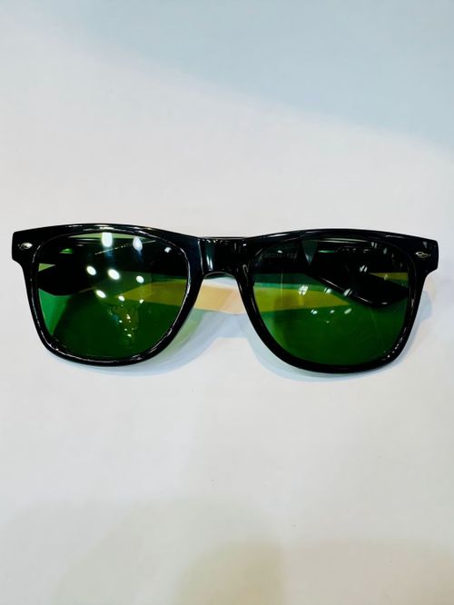 Cor Preto/verde