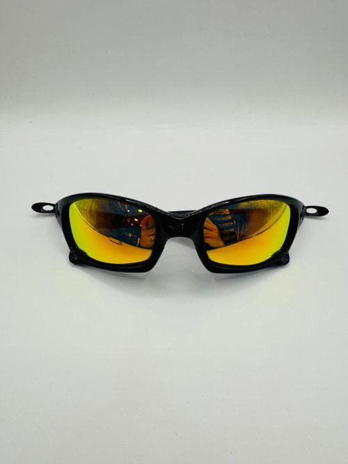 Cor Preto c/ Dourado