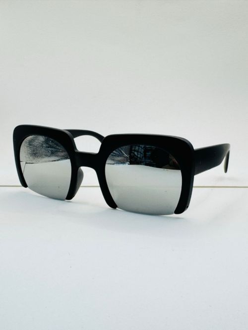 Cor Preto/Prata
