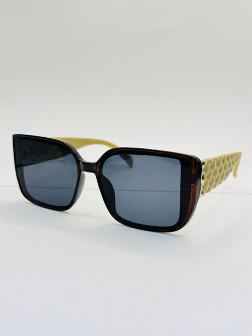 Cor Preto c/ Bege