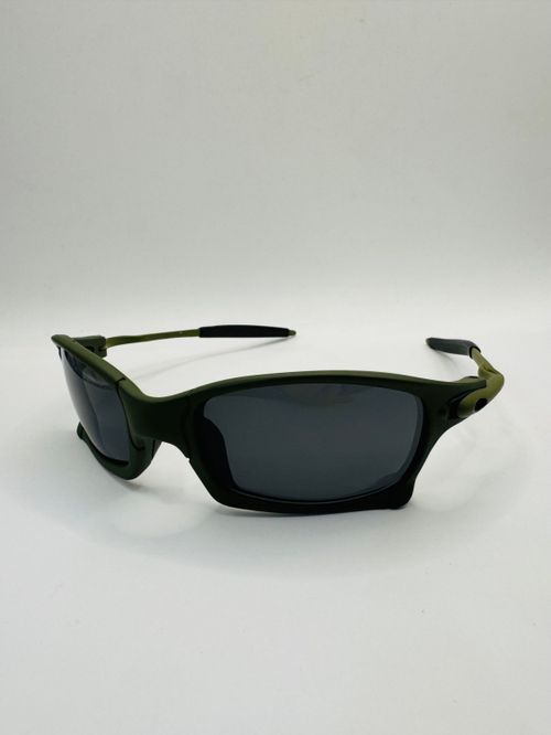 Cor Preto c/ Verde Militar