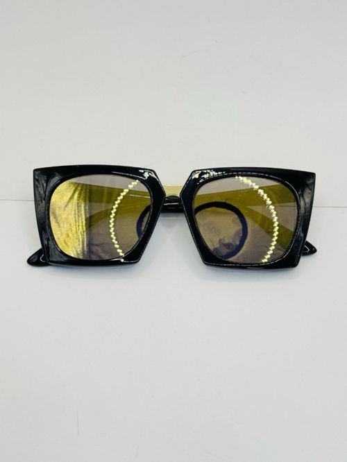 Cor Preto Dourado