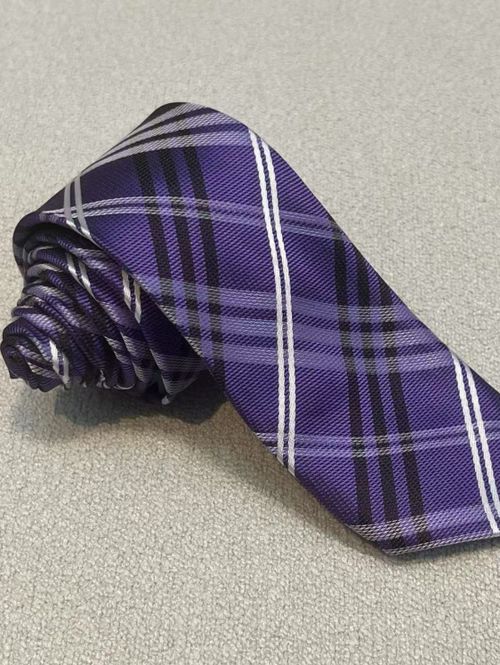 Cor Roxo