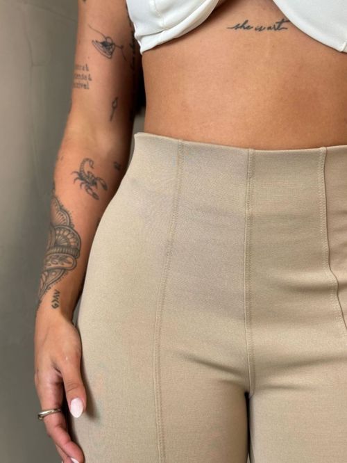 Cor Nude