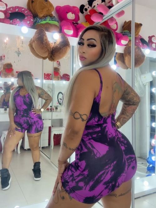 Cor Roxo