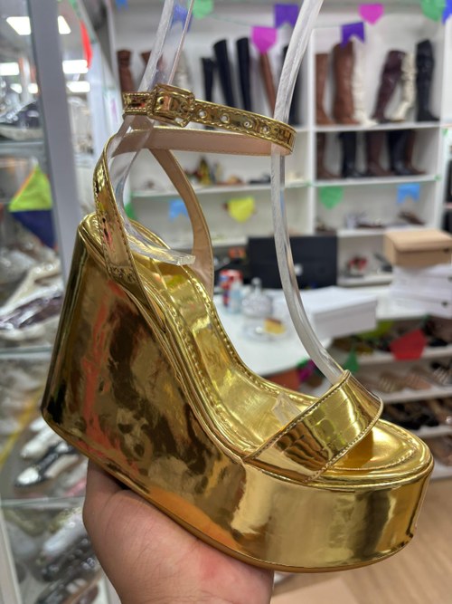 Cor Dourado