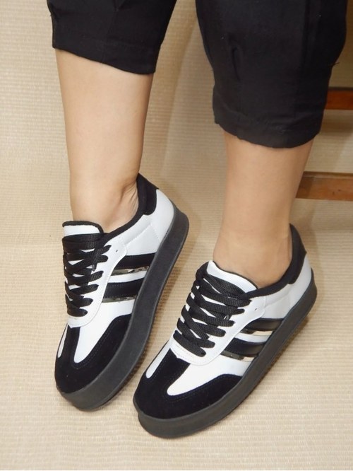 Cor Preto e Bege