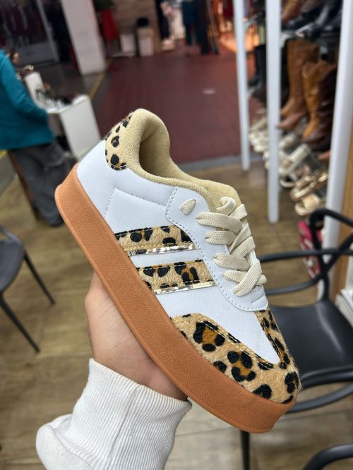 Cor Onça Branco com Neon