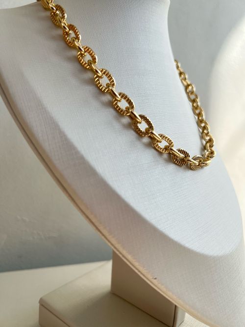 Cor Dourado