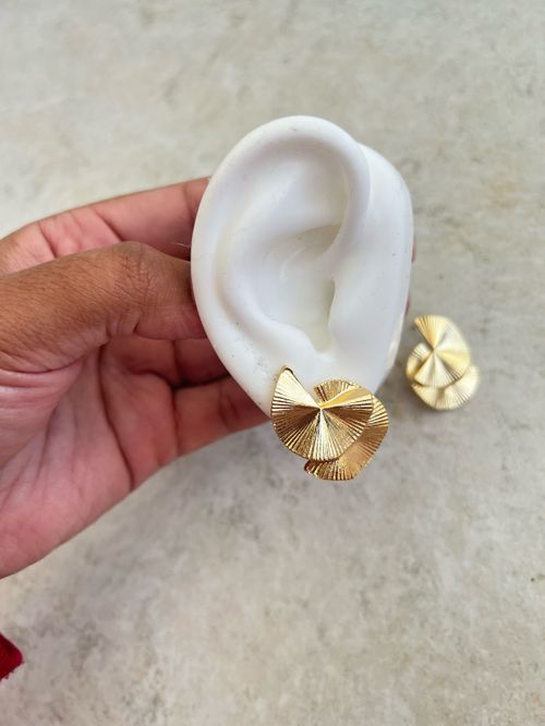 Cor Dourado