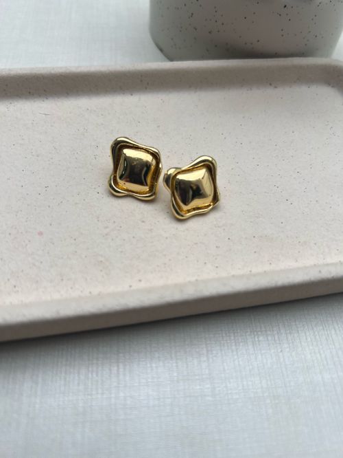 Cor Dourado