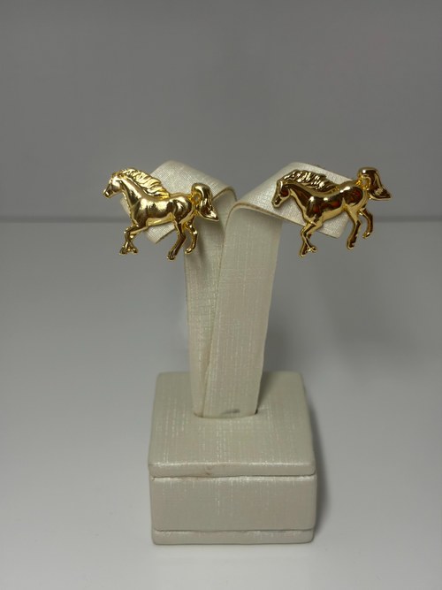 Cor Dourado