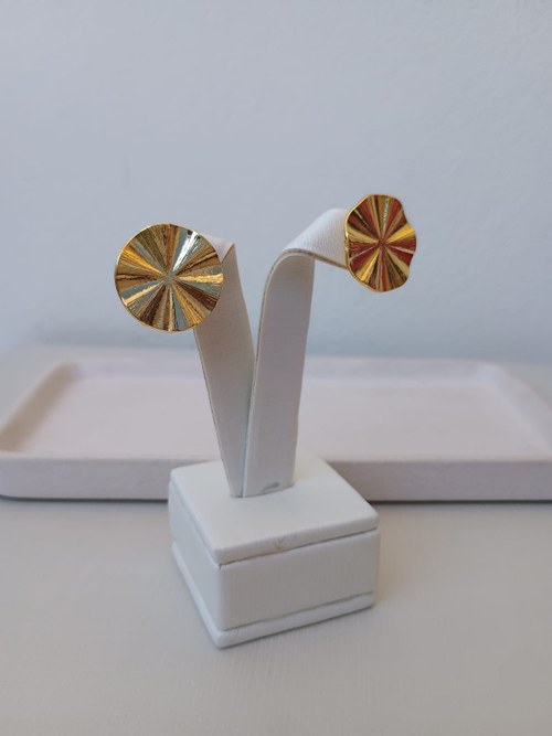 Cor Dourado