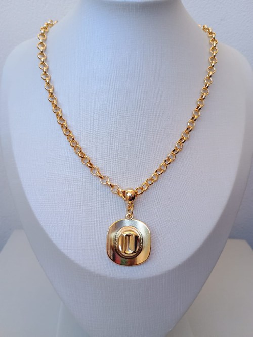 Cor Dourado