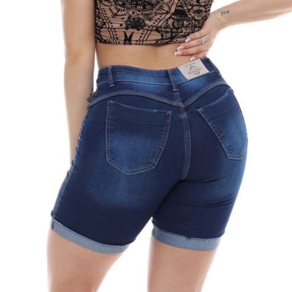 Bermuda jeans meia coxa azul básica barra dobrada cintura alta corte levanta bumbum.